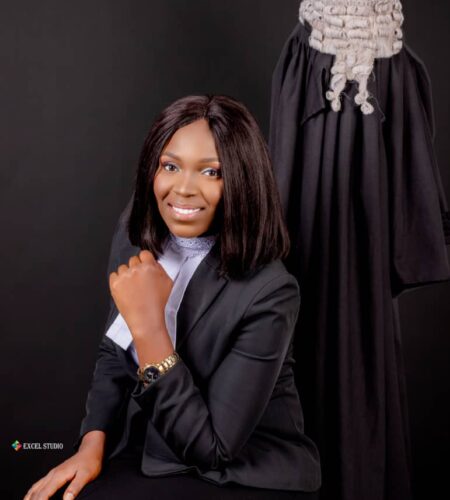 ELIZABETH AKINNIYI